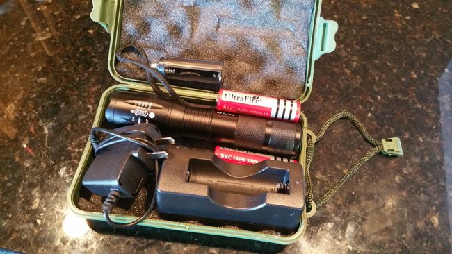 flashlight, TacLight, kit, lithum ion, LED, flashlight